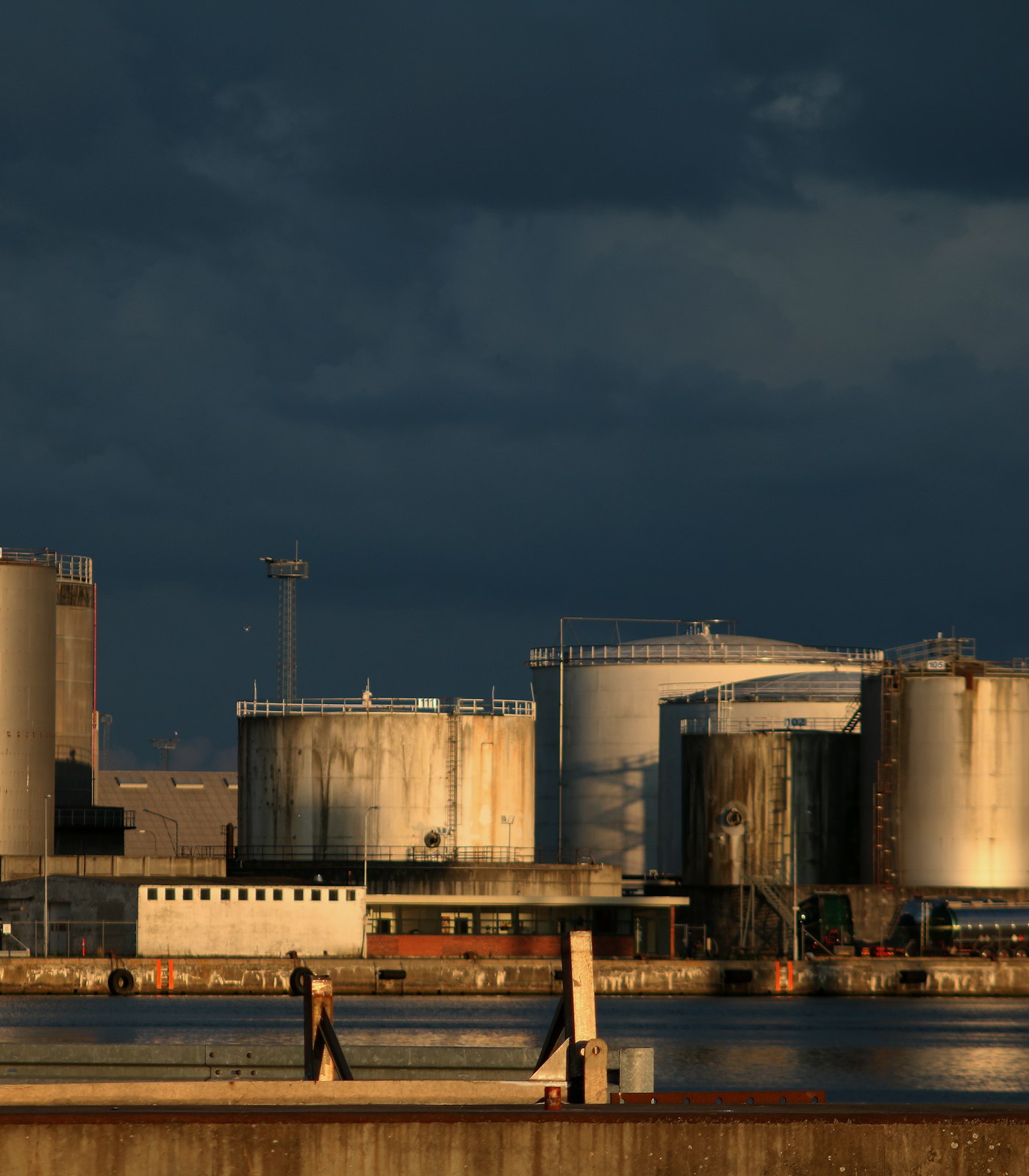 Rex Fuels – energy storage terminal